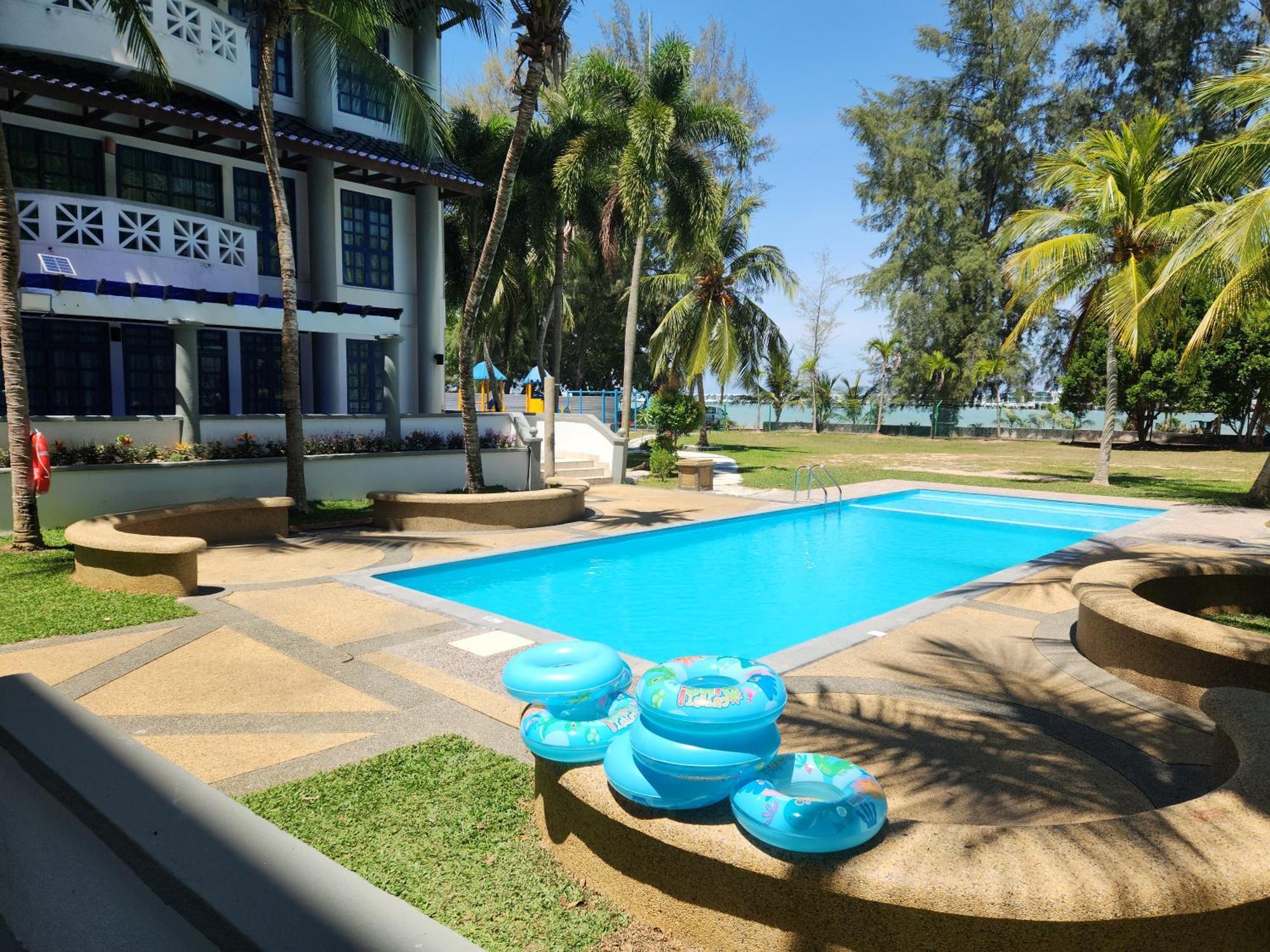 Long Sands Aparthotel